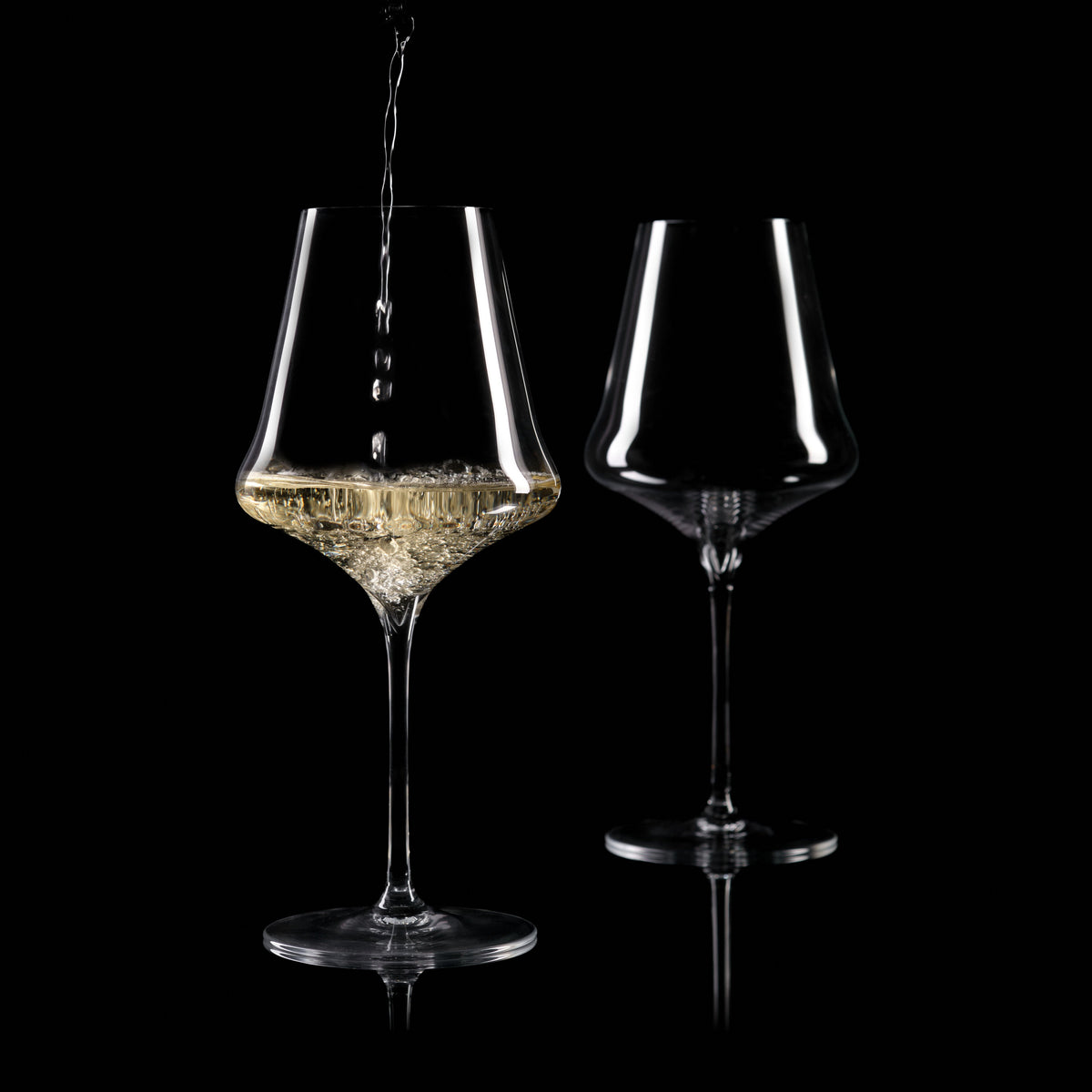 DIVINA CHARDONNAY 19OZ S/6 lifestyle